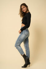Load image into Gallery viewer, HIGH-RISE GIRLFRIEND JEANS
