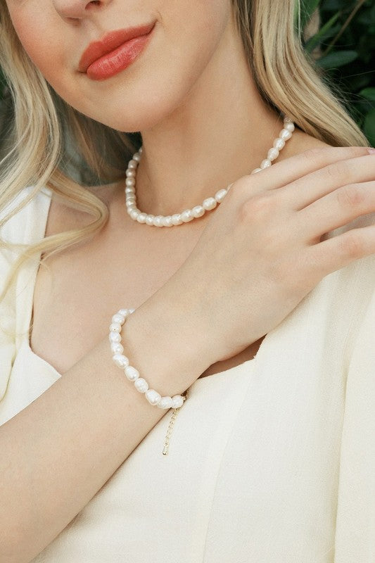 Mid sized pearl beaded bracelet and necklace set