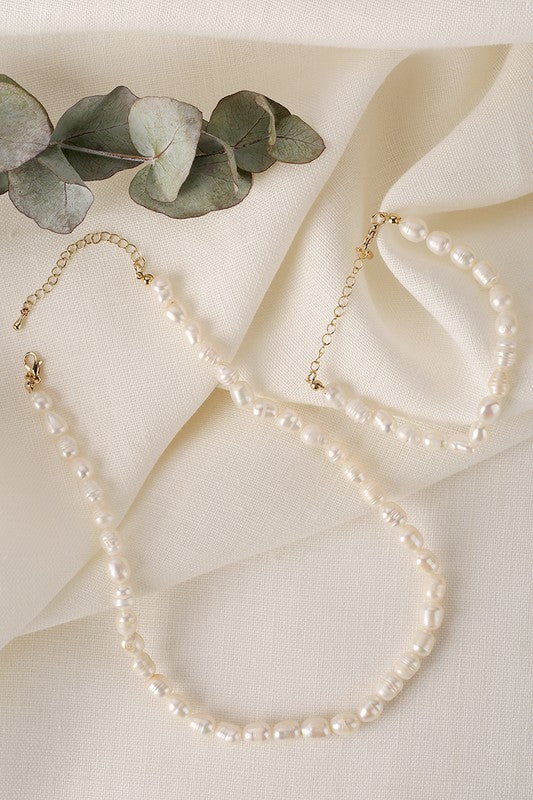 Mid sized pearl beaded bracelet and necklace set