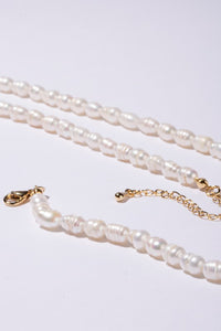 Small sized pearl beaded bracelet and necklace set